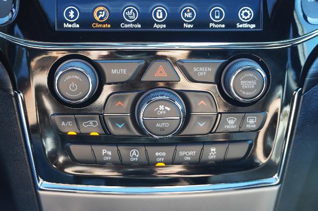 2020 Jeep Grand Cherokee Vehicle Photo in Riverdale, UT 84405