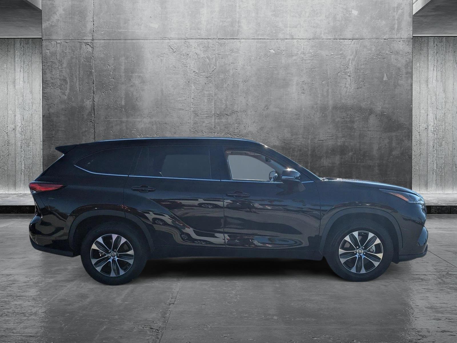 2021 Toyota Highlander Vehicle Photo in Winter Park, FL 32792