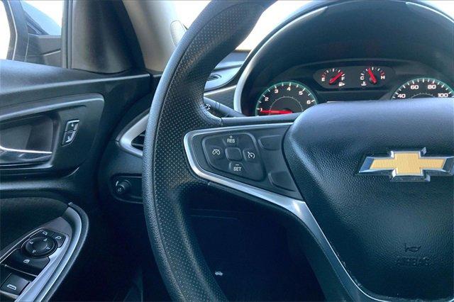 2022 Chevrolet Malibu Vehicle Photo in TOPEKA, KS 66609-0000