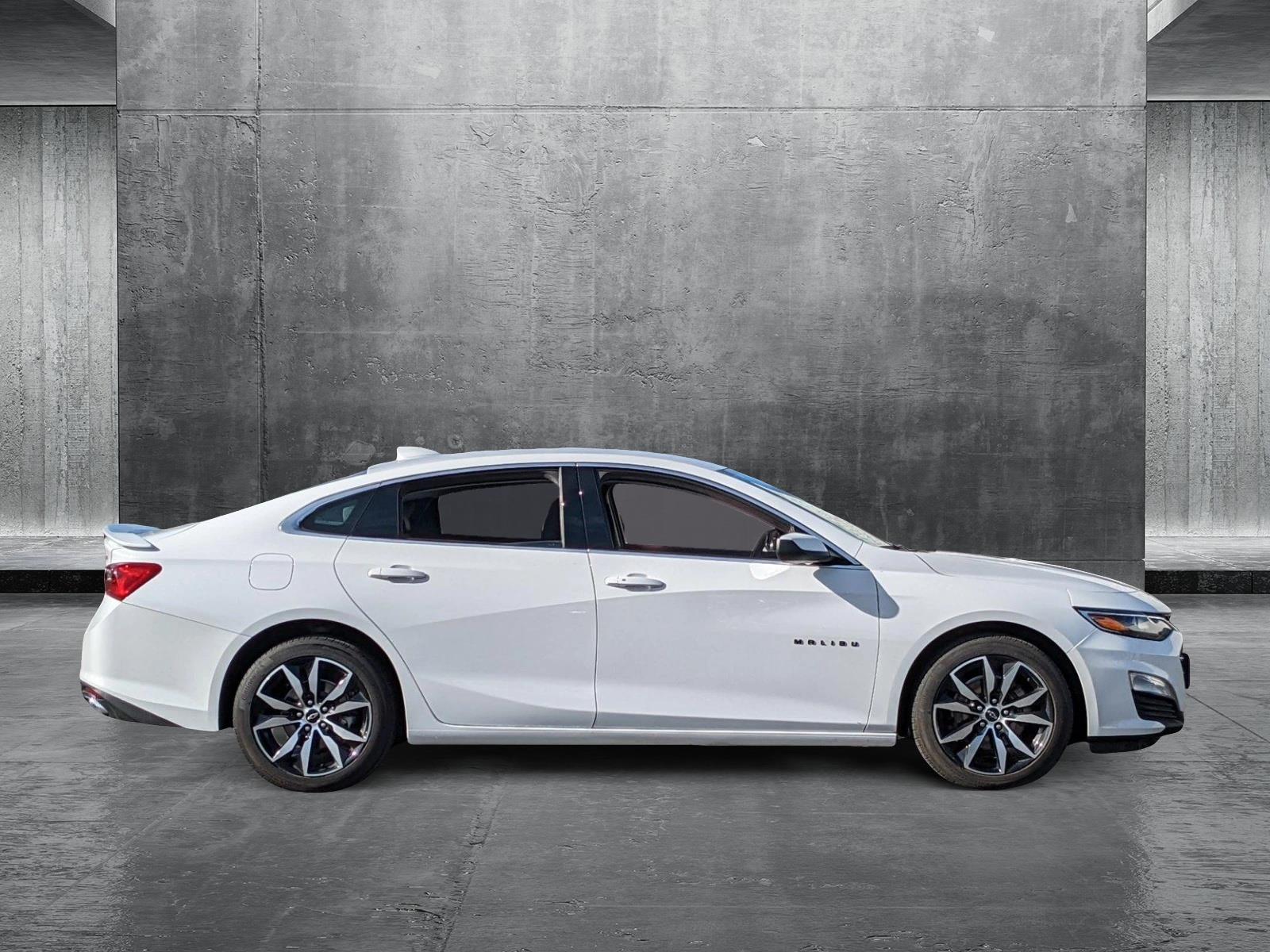 2022 Chevrolet Malibu Vehicle Photo in VALENCIA, CA 91355-1705