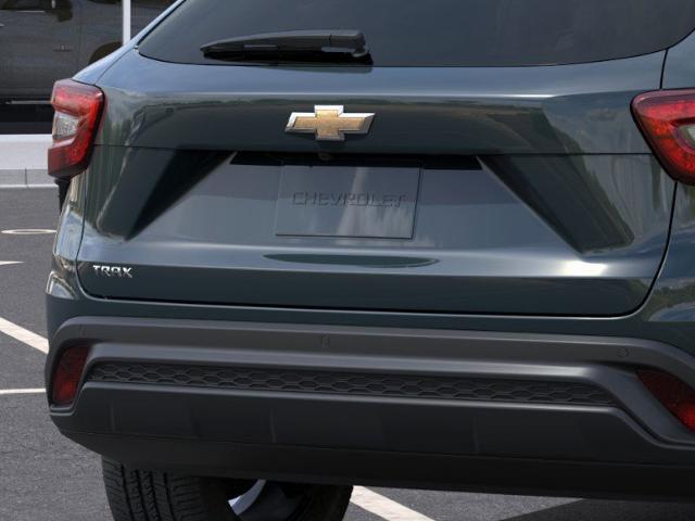 2025 Chevrolet Trax Vehicle Photo in TOPEKA, KS 66609-0000