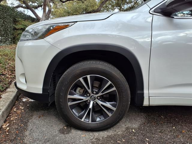 2018 Toyota Highlander Vehicle Photo in SAN ANTONIO, TX 78230-1001