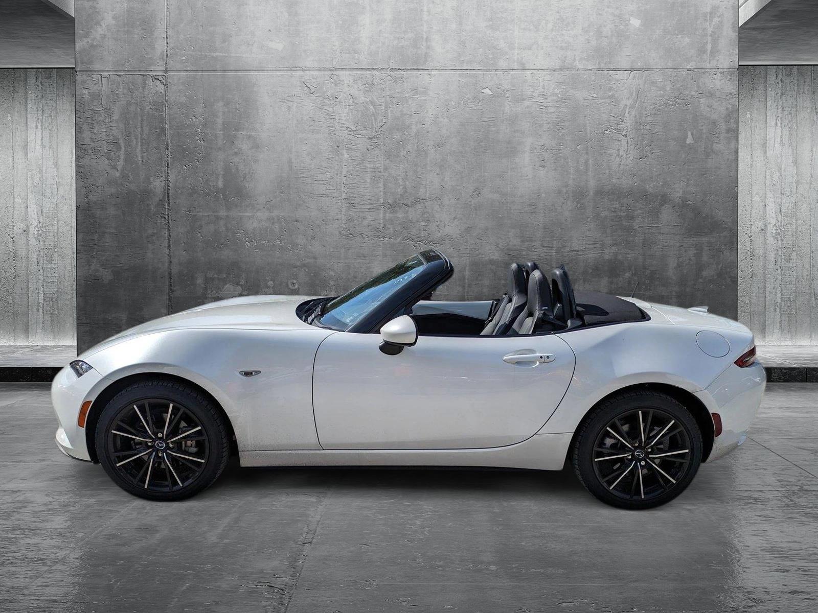 2024 Mazda MX-5 Miata Vehicle Photo in GREENACRES, FL 33463-3207