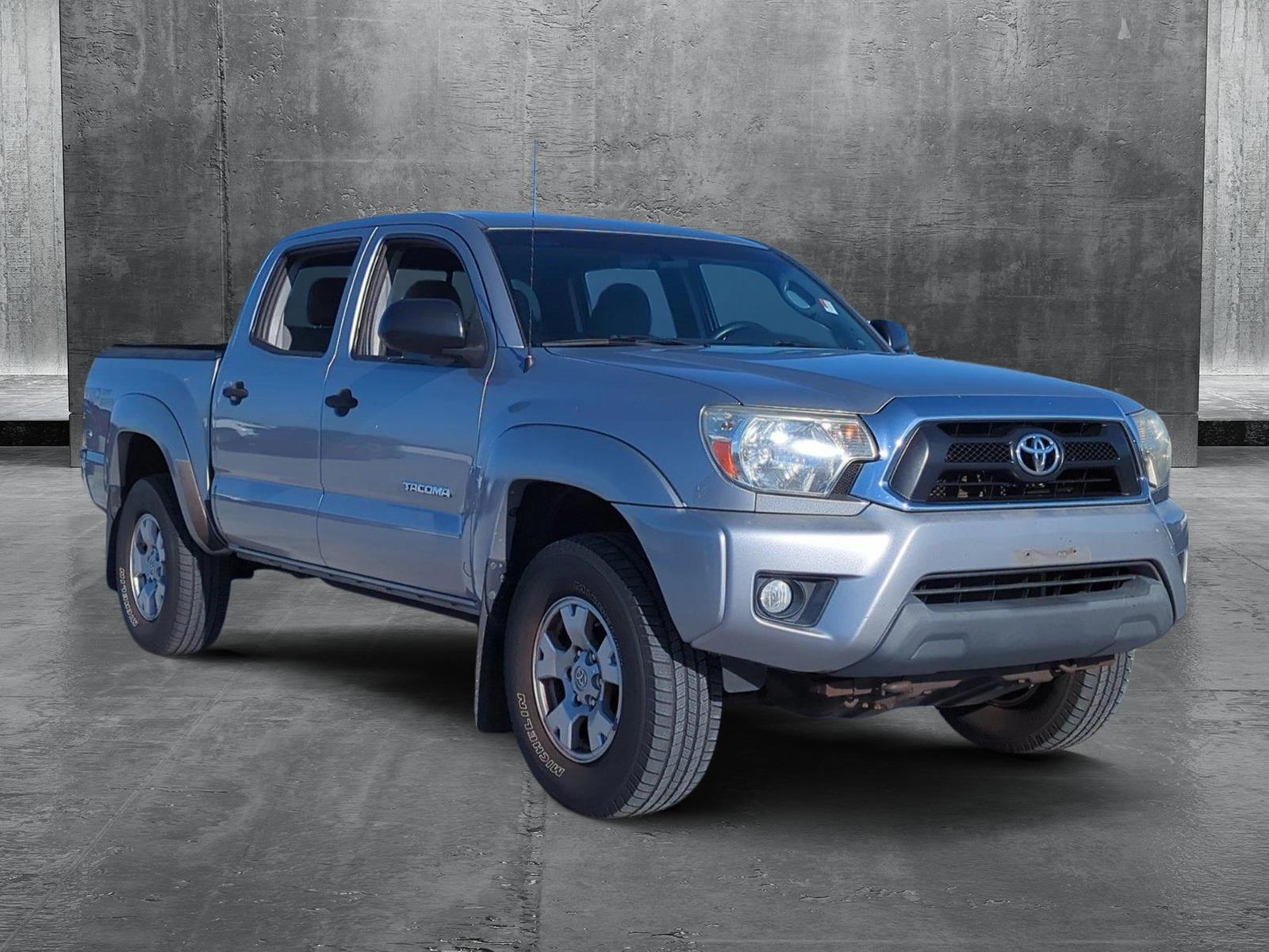 2015 Toyota Tacoma Vehicle Photo in Ft. Myers, FL 33907