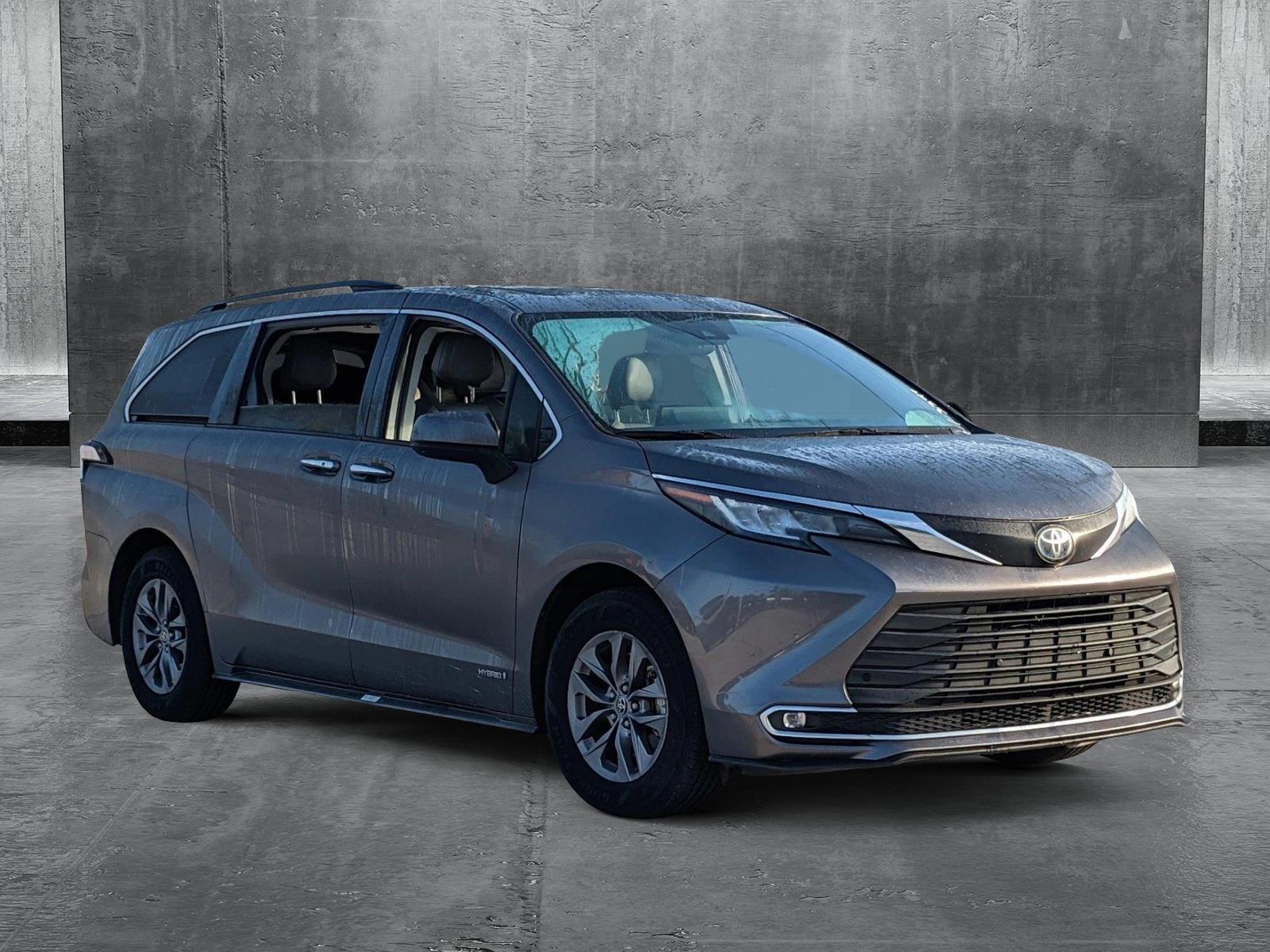 2021 Toyota Sienna Vehicle Photo in Davie, FL 33331