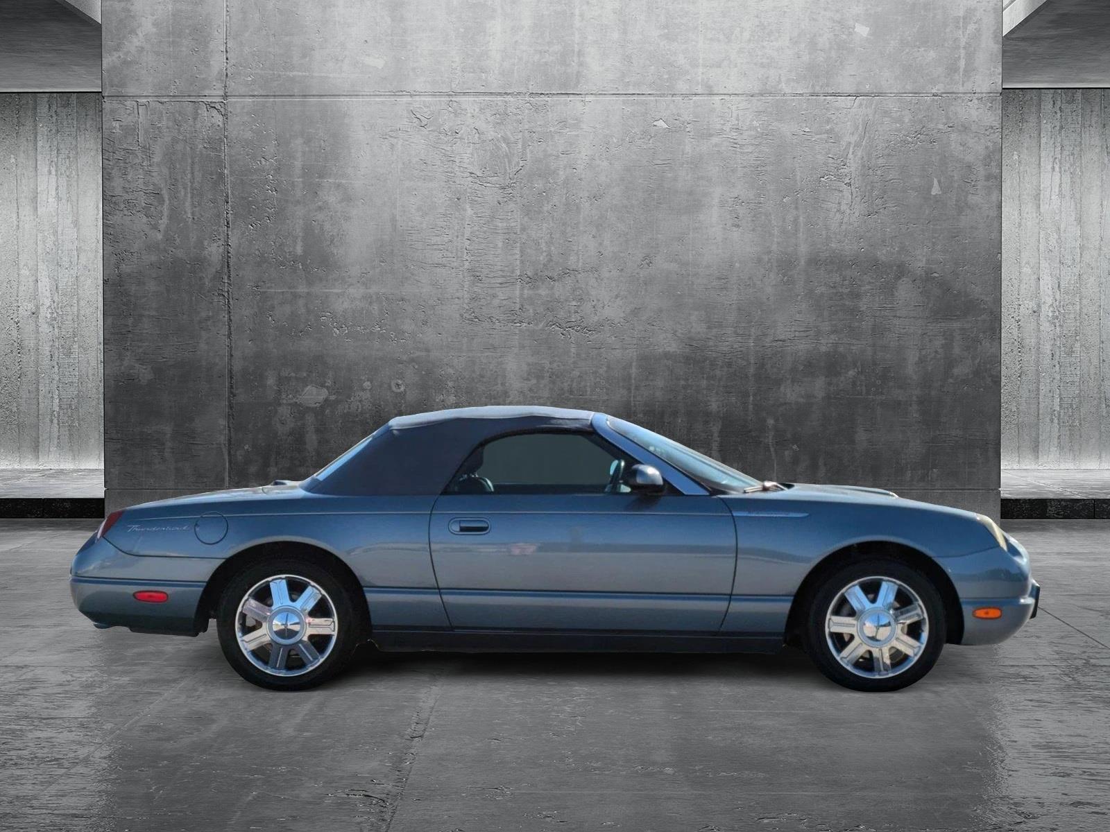 2005 Ford Thunderbird Vehicle Photo in Corpus Christi, TX 78415