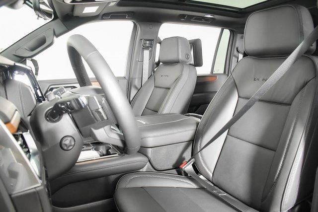 2025 GMC Yukon XL Vehicle Photo in PUYALLUP, WA 98371-4149