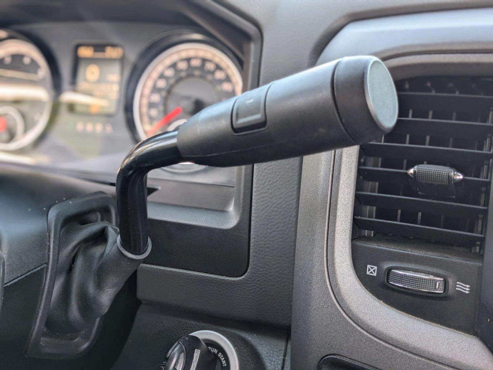 2018 Ram 2500 Vehicle Photo in VALENCIA, CA 91355-1705