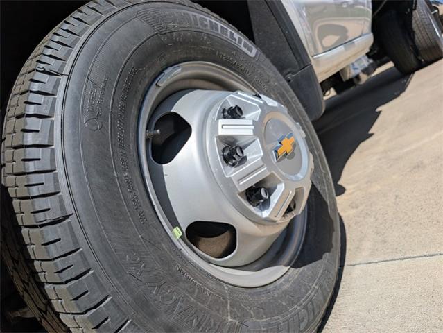 2025 Chevrolet Silverado 3500 HD CC Vehicle Photo in ENGLEWOOD, CO 80113-6708