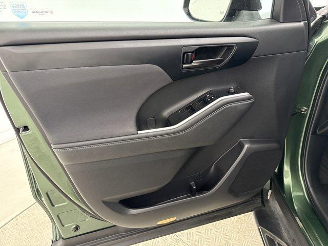 2023 Toyota Highlander Vehicle Photo in Charlotte, NC 28273