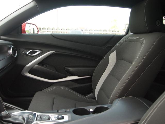 2021 Chevrolet Camaro Vehicle Photo in MADISON, IN 47250-1611