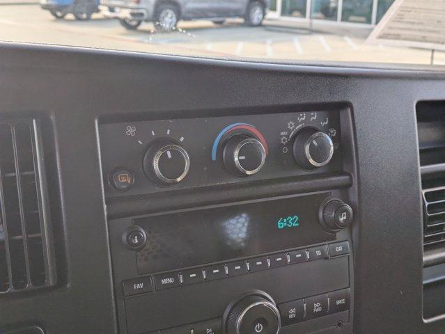 2023 GMC Savana Cargo Van Vehicle Photo in SELMA, TX 78154-1459