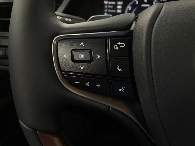 2025 Lexus ES 350 Vehicle Photo in Appleton, WI 54913