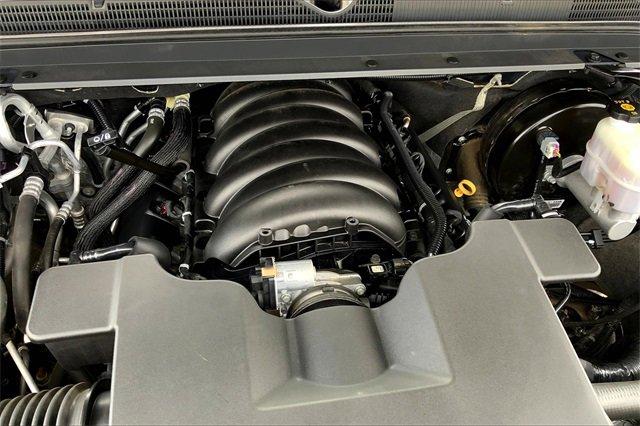 2019 Chevrolet Tahoe Vehicle Photo in TOPEKA, KS 66609-0000