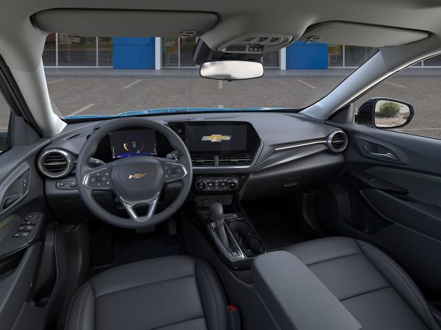 2025 Chevrolet Trax Vehicle Photo in VALENCIA, CA 91355-1705