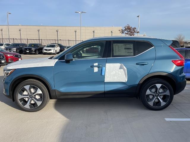 2025 Volvo XC40 Vehicle Photo in Grapevine, TX 76051