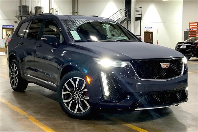 2025 Cadillac XT6 Vehicle Photo in KANSAS CITY, MO 64114-4545