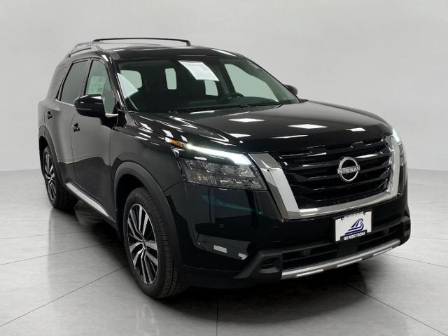 2025 Nissan Pathfinder Platinum photo 2