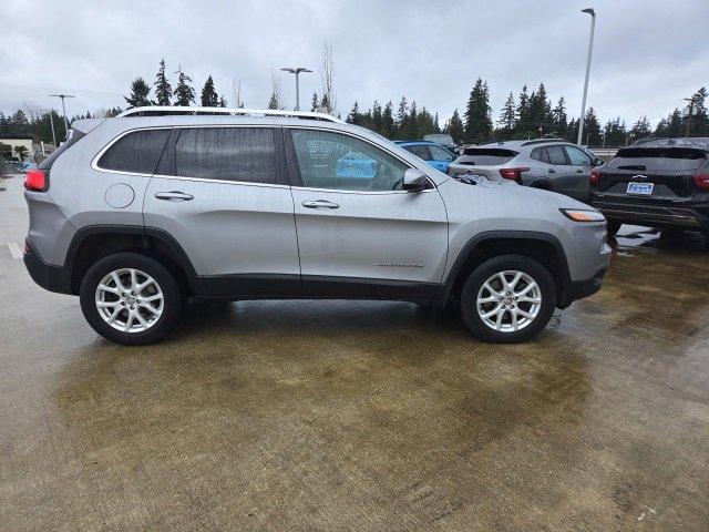 Used 2015 Jeep Cherokee Latitude with VIN 1C4PJMCS1FW582762 for sale in Everett, WA