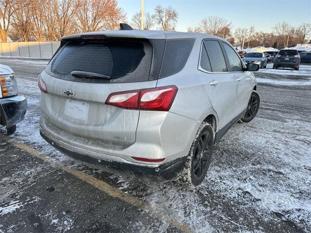 Used 2021 Chevrolet Equinox LT with VIN 2GNAXUEV9M6120671 for sale in Saint Cloud, Minnesota