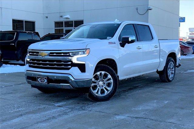 2024 Chevrolet Silverado 1500 Vehicle Photo in TOPEKA, KS 66609-0000