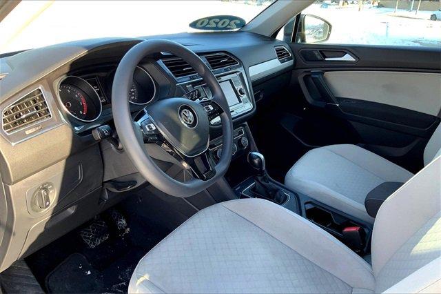 2020 Volkswagen Tiguan Vehicle Photo in KANSAS CITY, MO 64114-4545