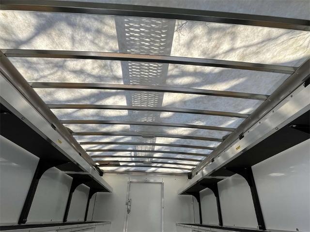 2025 Chevrolet Express Cutaway 3500 Vehicle Photo in ALCOA, TN 37701-3235