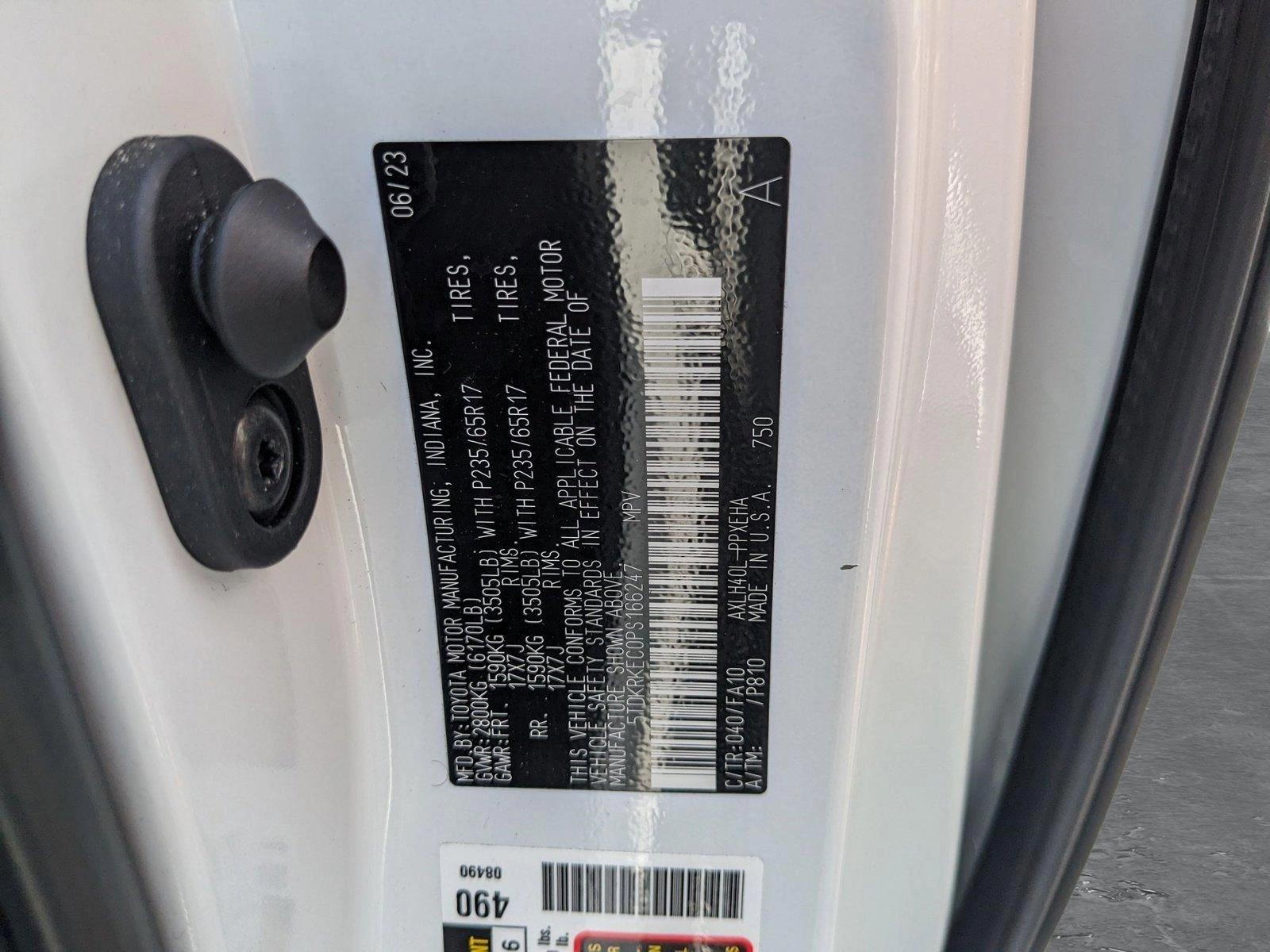 2023 Toyota Sienna Vehicle Photo in Panama City, FL 32401