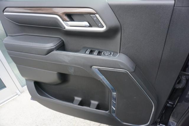 2023 Chevrolet Silverado 1500 Vehicle Photo in FAIRMONT, WV 26554-2318