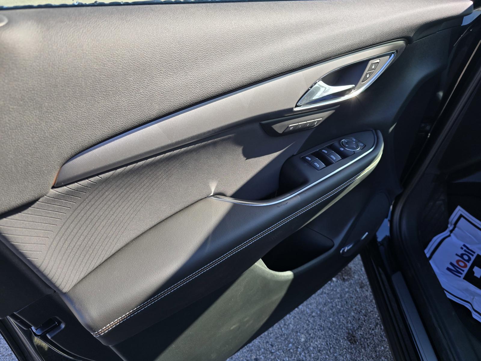 2025 Buick Envision Vehicle Photo in Rolla, MO 65401