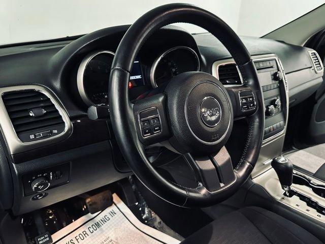 2011 Jeep Grand Cherokee Vehicle Photo in MEDINA, OH 44256-9631