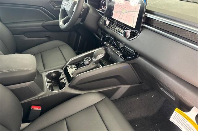 2025 GMC Canyon Vehicle Photo in ELK GROVE, CA 95757-8703