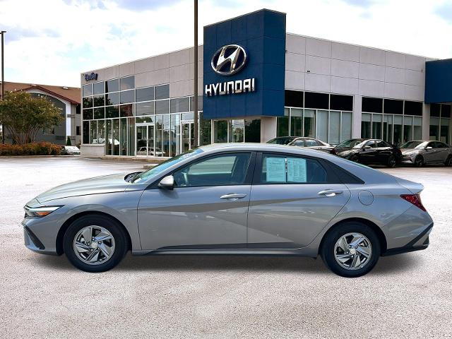 Certified 2024 Hyundai Elantra SE with VIN KMHLL4DG5RU839372 for sale in Huntsville, AL