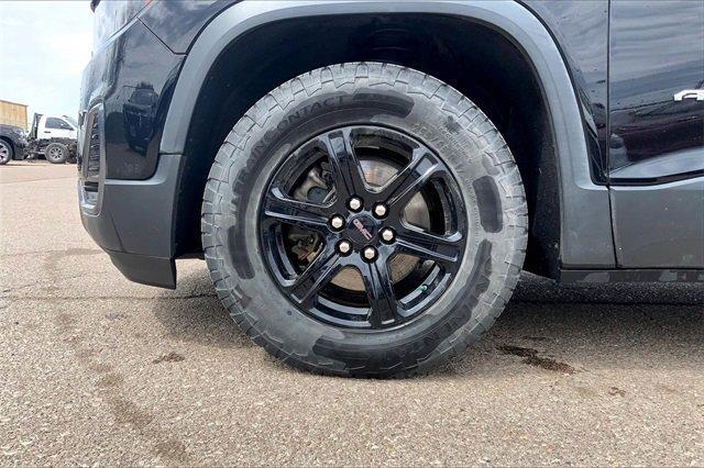 2023 GMC Acadia Vehicle Photo in TOPEKA, KS 66609-0000
