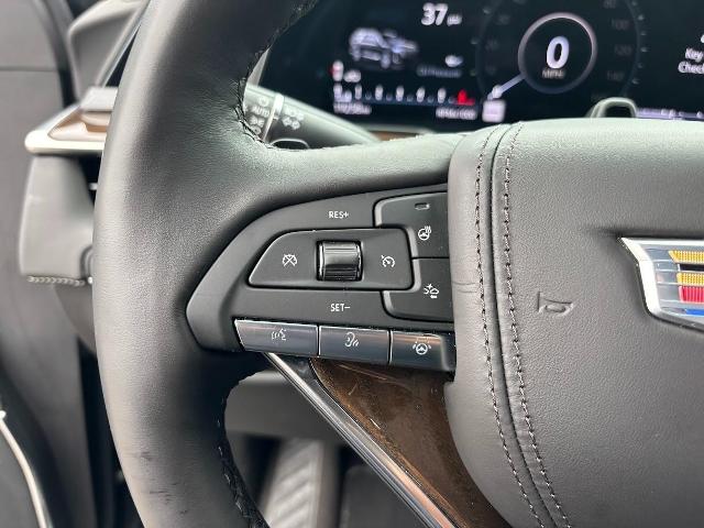2024 Cadillac Escalade ESV Vehicle Photo in APPLETON, WI 54914-8833