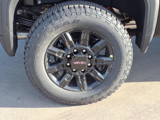 2025 GMC Sierra 2500 HD Vehicle Photo in Denton, TX 76205