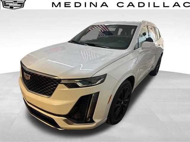 2022 Cadillac XT6 Vehicle Photo in MEDINA, OH 44256-9631