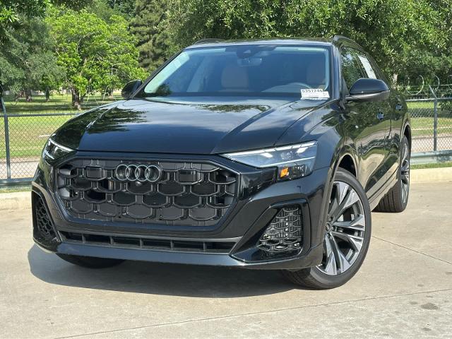 2025 Audi Q8 Vehicle Photo in HOUSTON, TX 77090