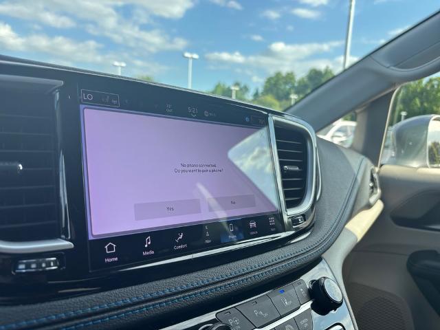2021 Chrysler Pacifica Vehicle Photo in Statesboro, GA 30458