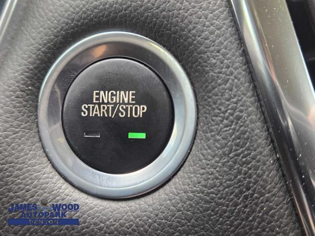 2021 Chevrolet Traverse Vehicle Photo in DENTON, TX 76210-9321