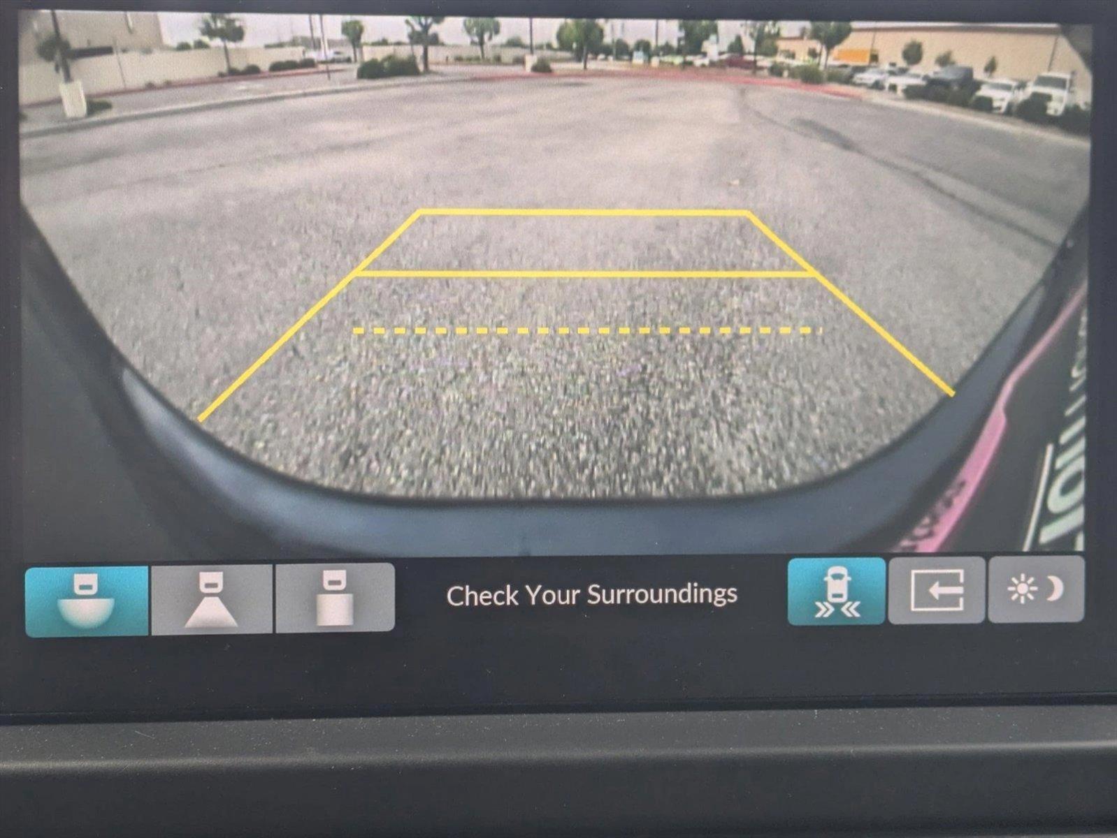 2025 Honda Pilot Vehicle Photo in Valencia, CA 91355-1794