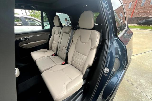 2025 Volvo XC90 Vehicle Photo in Houston, TX 77007