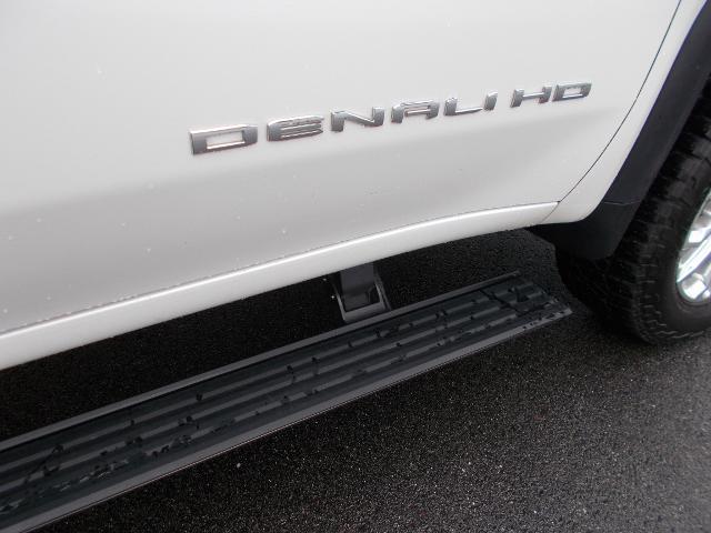 2021 GMC Sierra 2500 HD Vehicle Photo in LOWELL, MA 01852-4336
