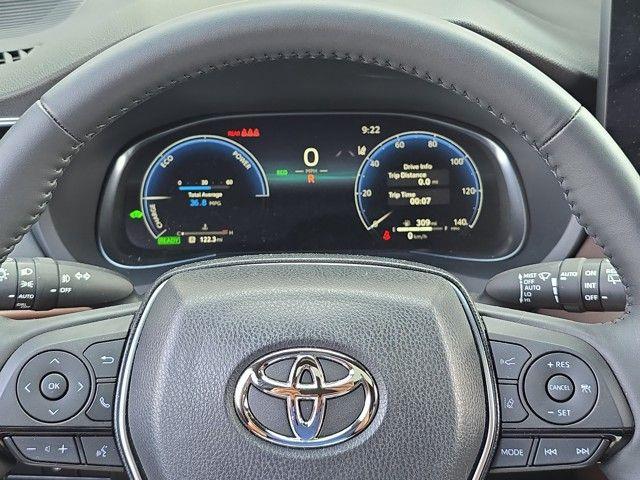 2024 Toyota Venza Vehicle Photo in Pleasant Hills, PA 15236