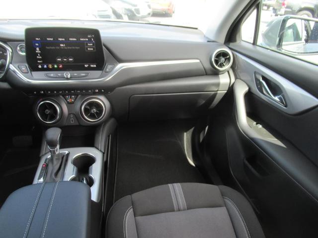2025 Chevrolet Blazer Vehicle Photo in LEESBURG, FL 34788-4022