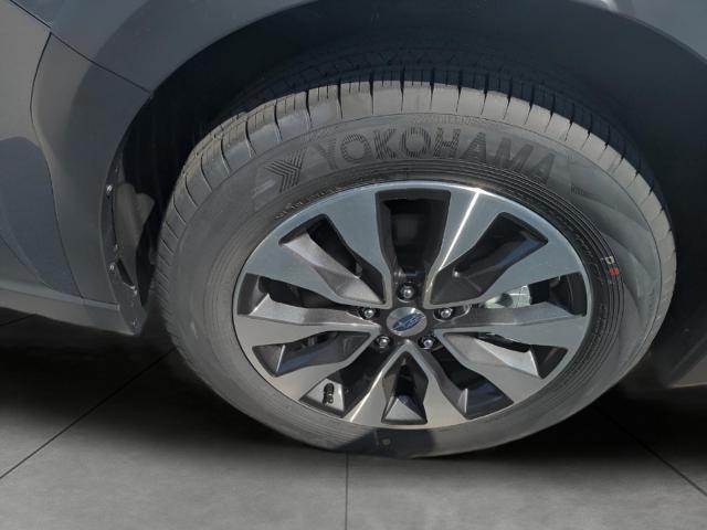 2025 Subaru Outback Vehicle Photo in Green Bay, WI 54304