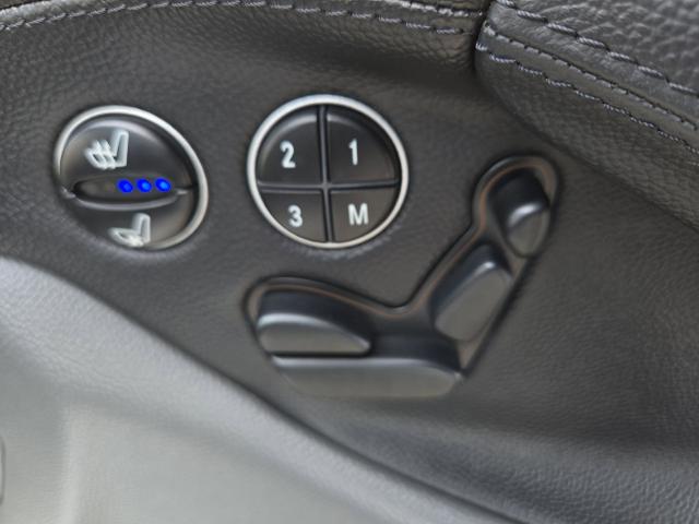 2003 Mercedes-Benz SL-Class Vehicle Photo in Weatherford, TX 76087