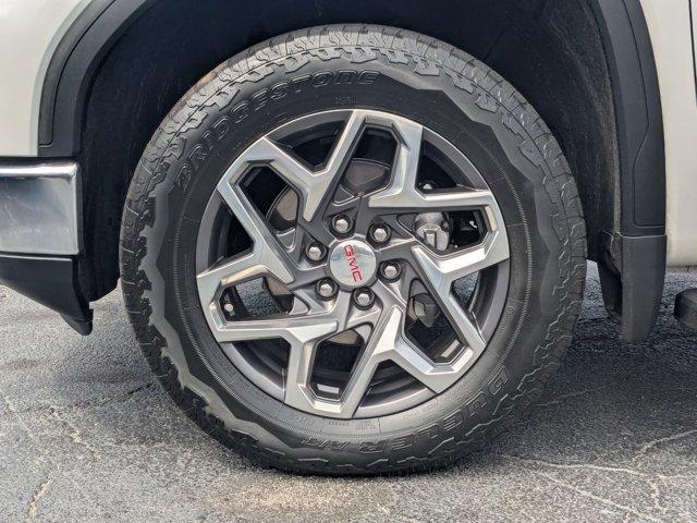 2023 GMC Sierra 1500 Vehicle Photo in BRUNSWICK, GA 31525-1881