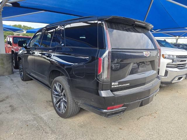 2022 Cadillac Escalade Vehicle Photo in DENTON, TX 76210-9321