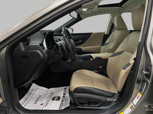 2019 Lexus ES 350 Vehicle Photo in Appleton, WI 54913